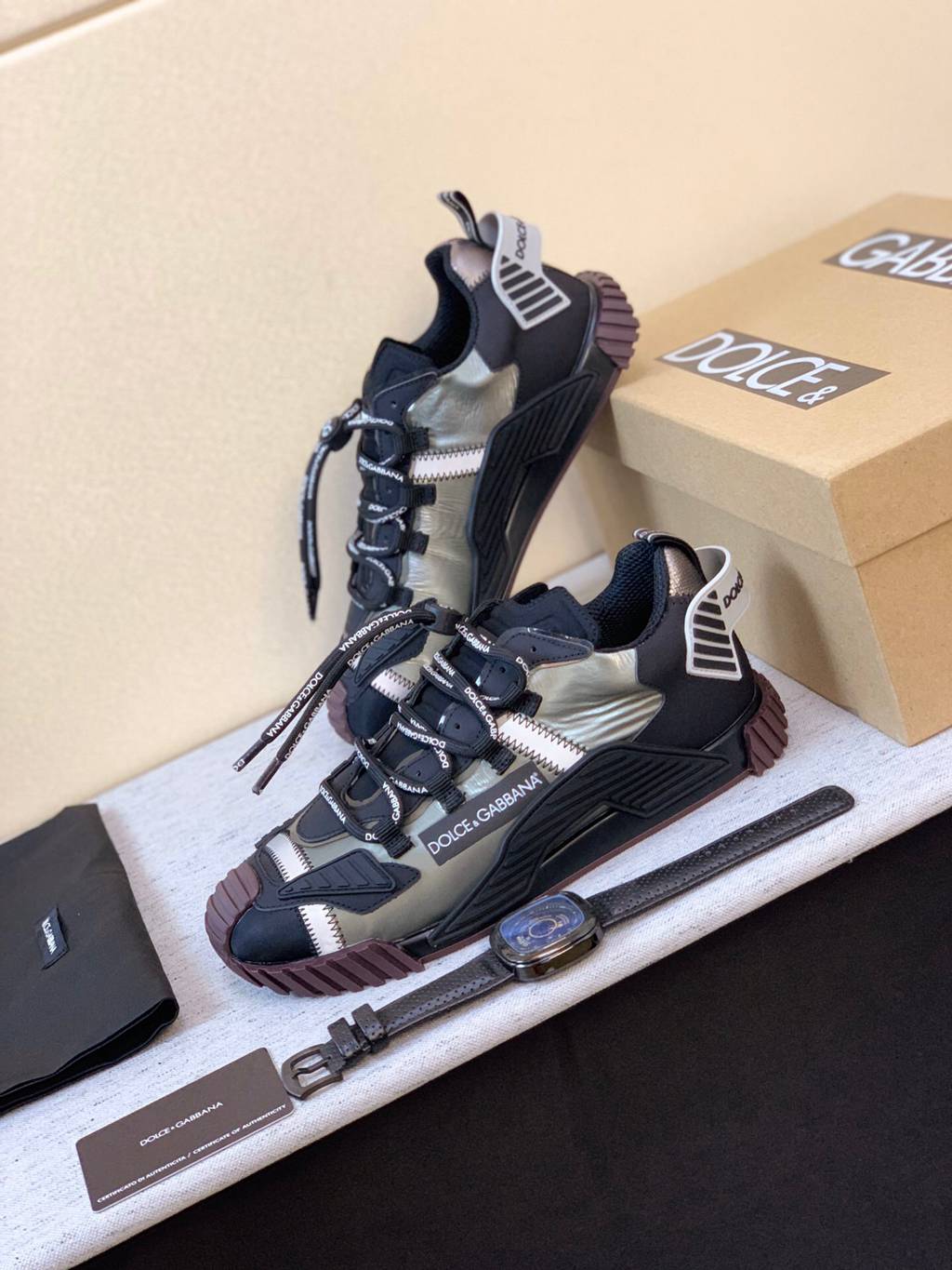 D*G sneaker